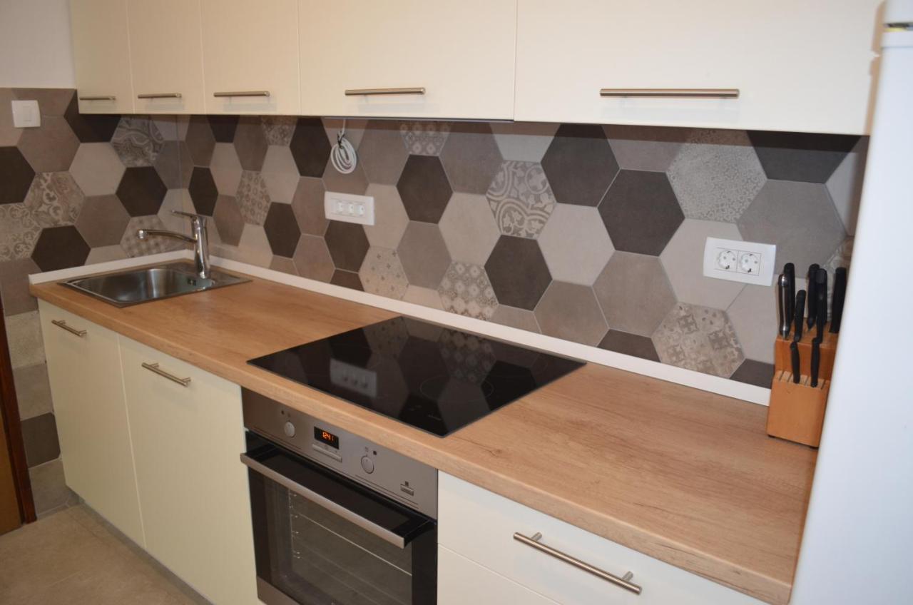 Apartments Mare Malinska Zewnętrze zdjęcie