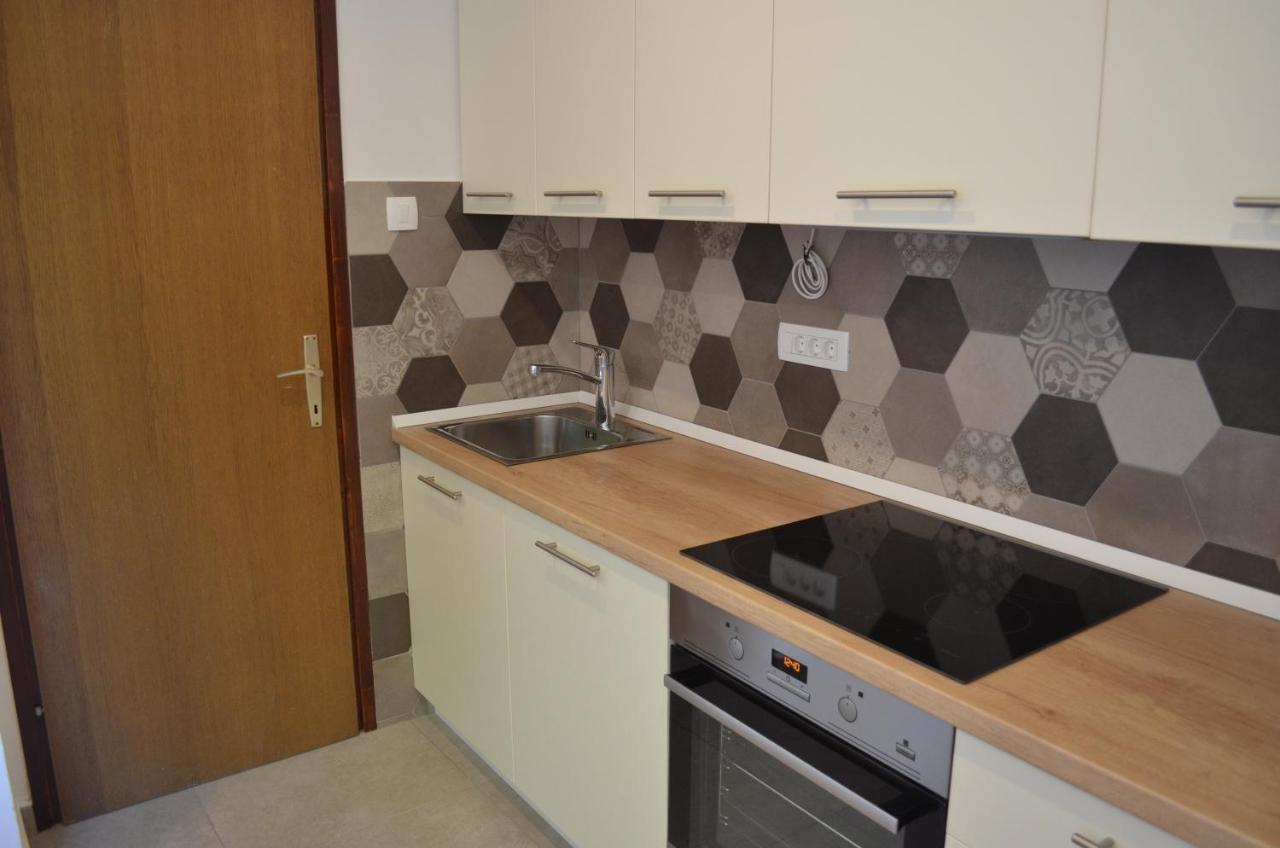 Apartments Mare Malinska Zewnętrze zdjęcie