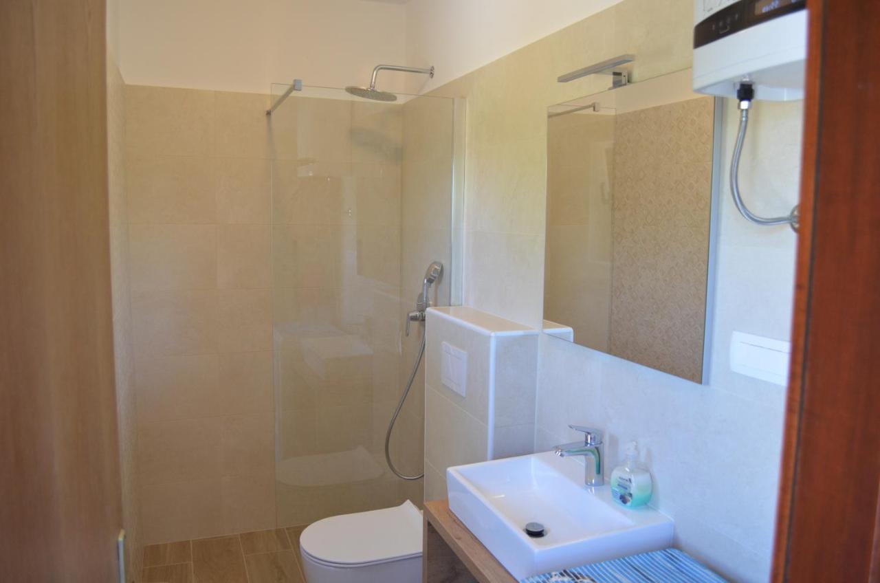 Apartments Mare Malinska Zewnętrze zdjęcie
