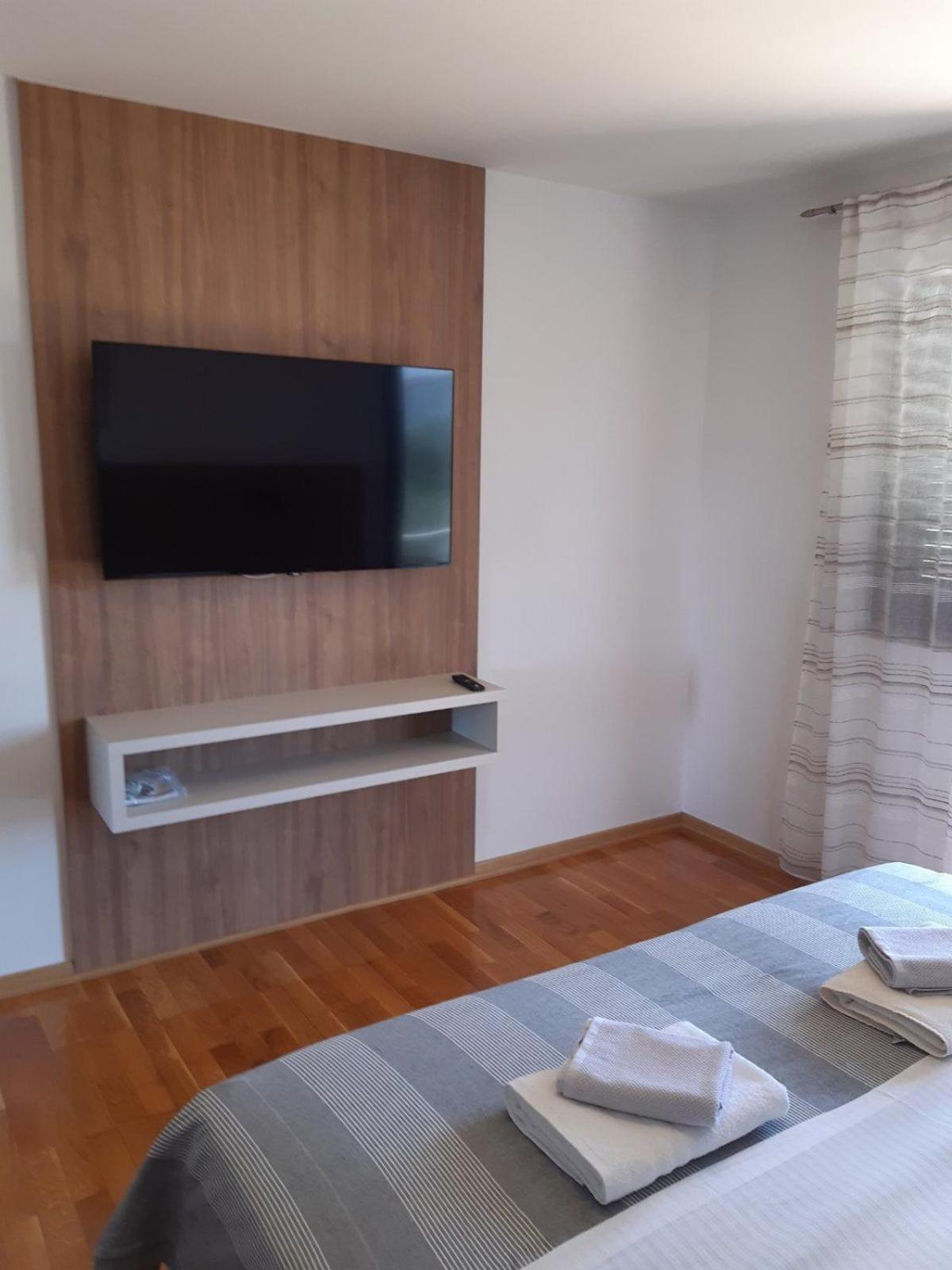 Apartments Mare Malinska Zewnętrze zdjęcie