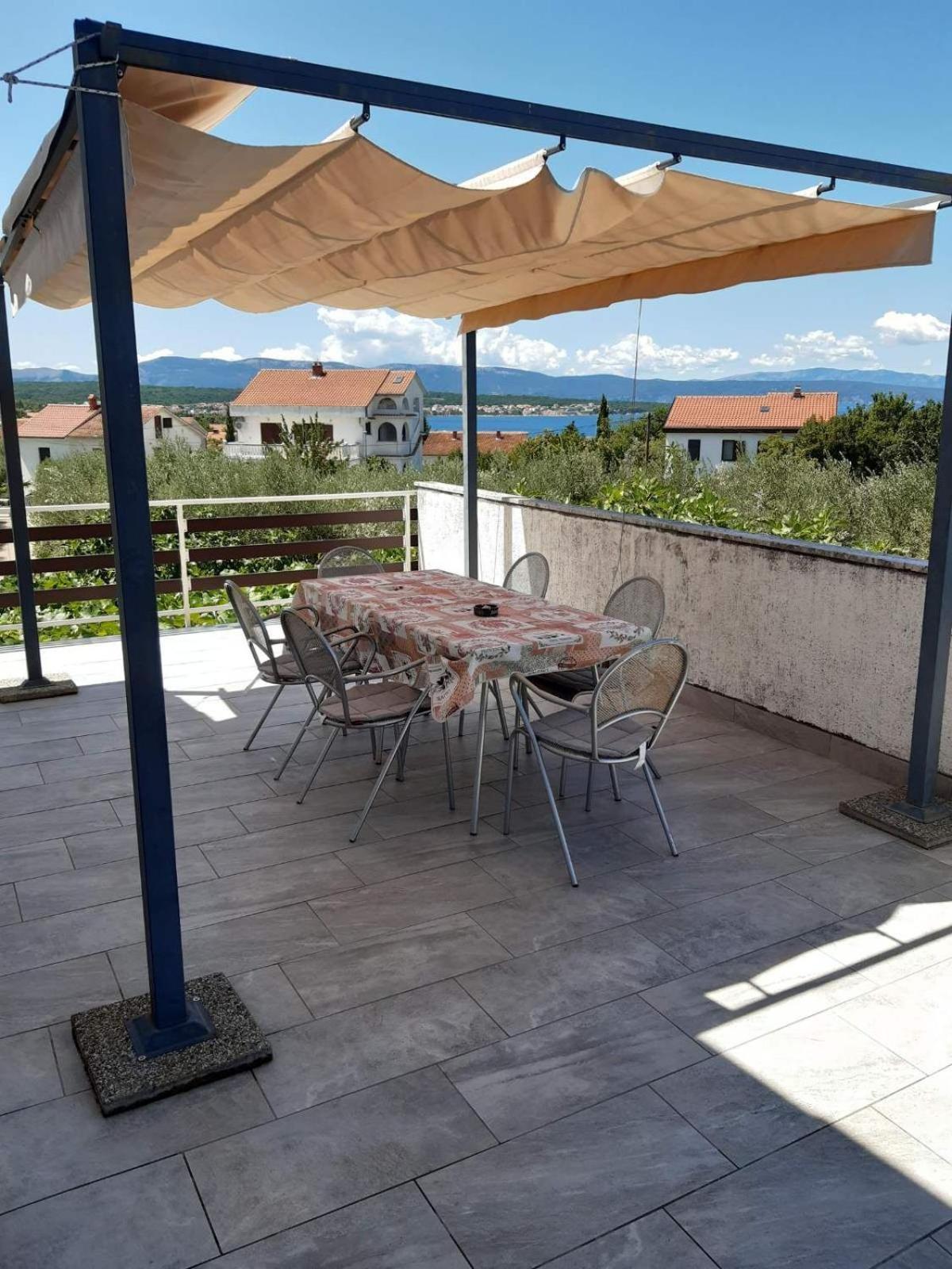Apartments Mare Malinska Zewnętrze zdjęcie