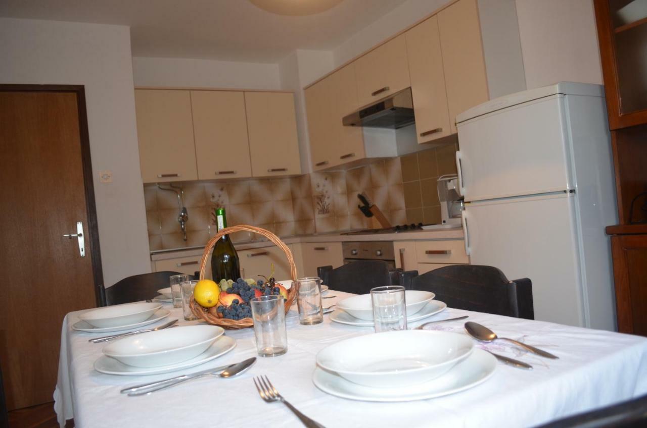 Apartments Mare Malinska Zewnętrze zdjęcie