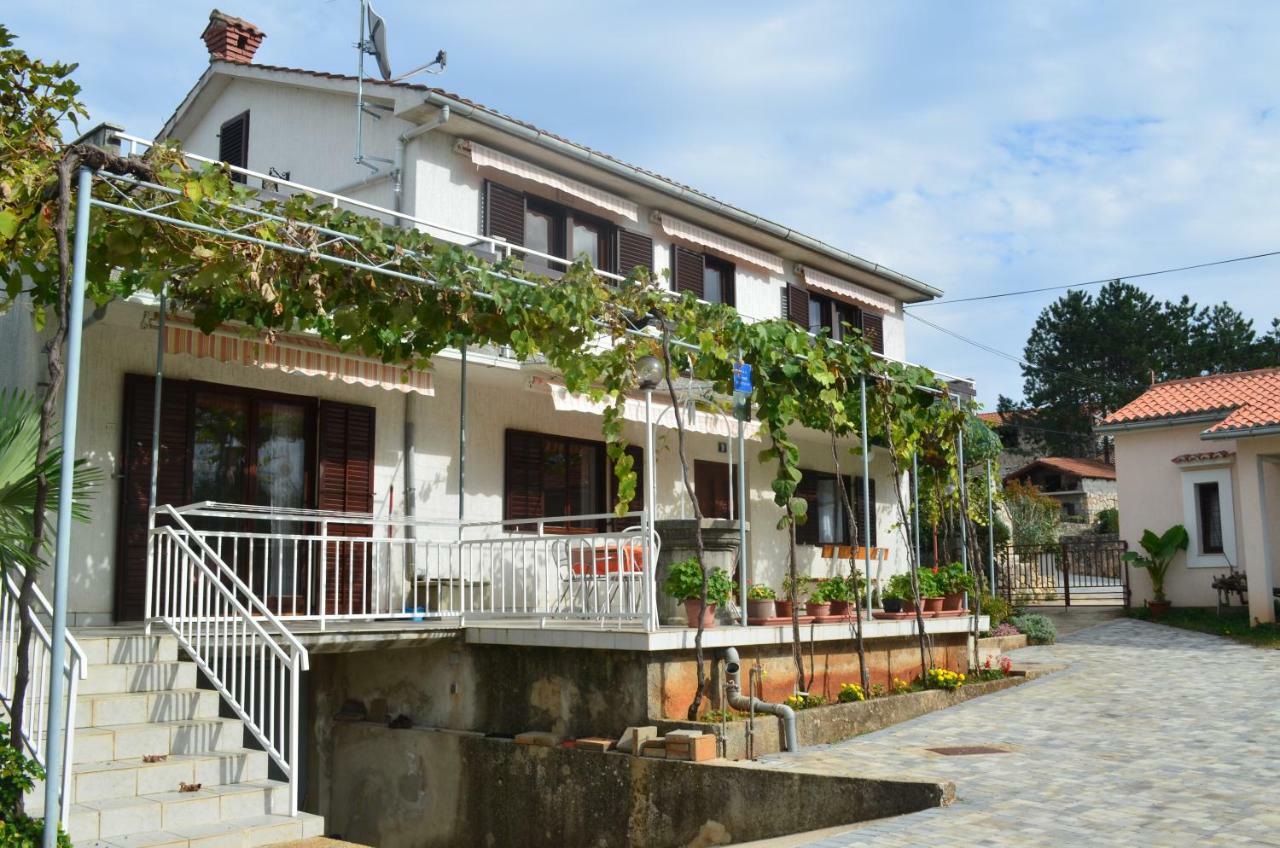 Apartments Mare Malinska Zewnętrze zdjęcie