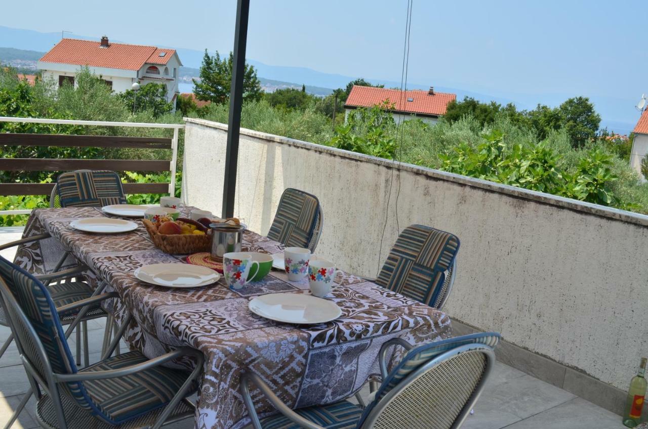 Apartments Mare Malinska Zewnętrze zdjęcie