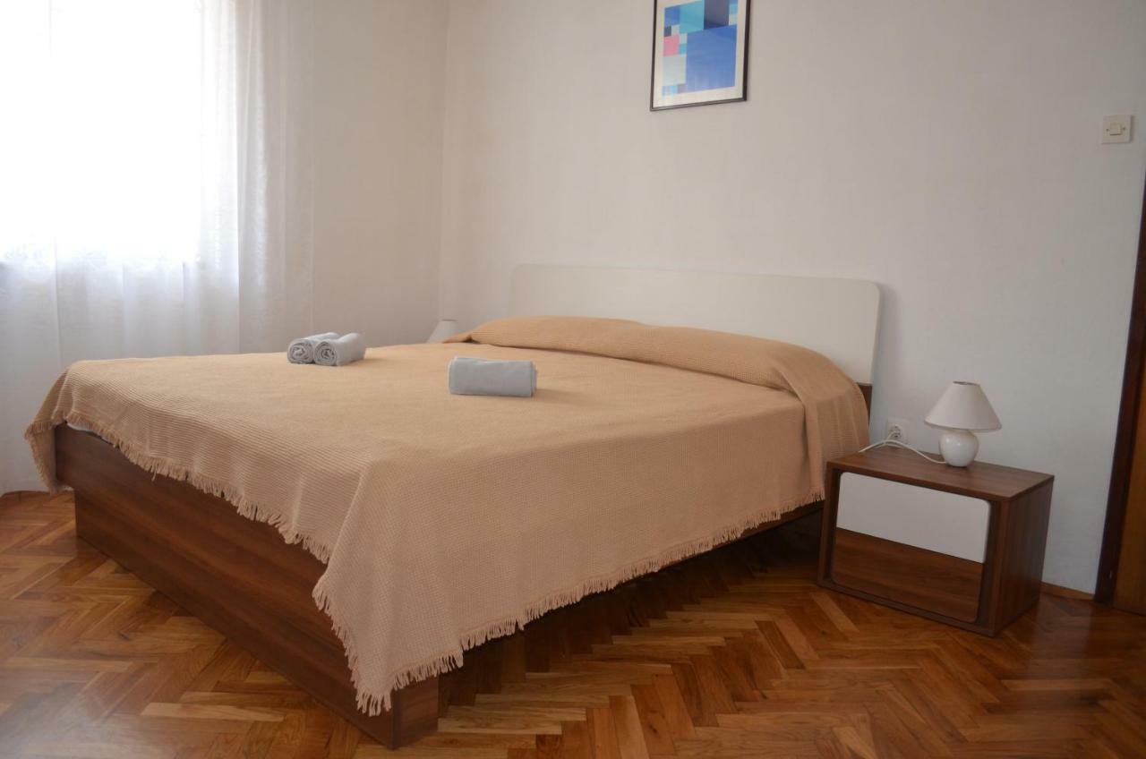 Apartments Mare Malinska Zewnętrze zdjęcie