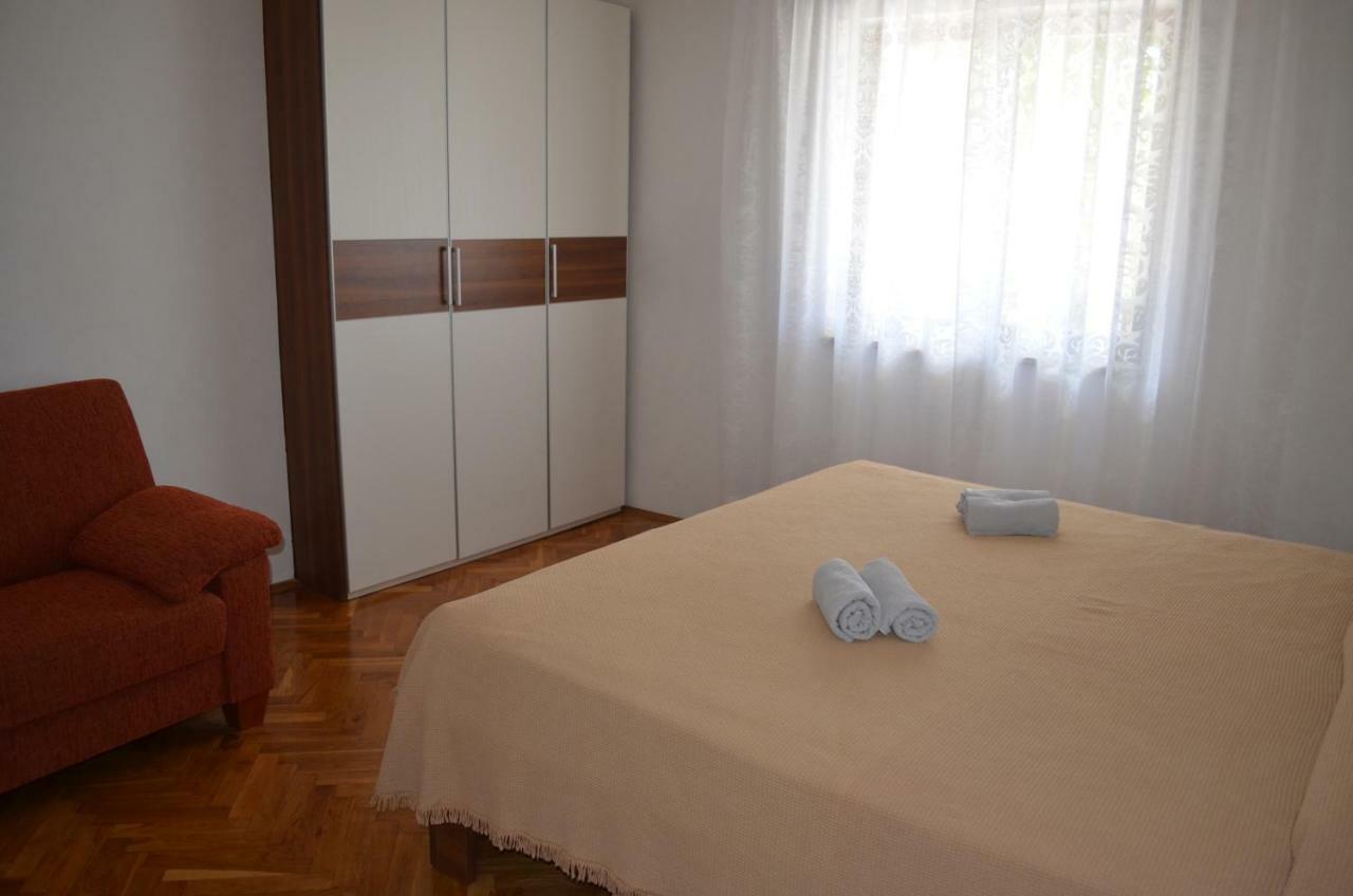 Apartments Mare Malinska Zewnętrze zdjęcie