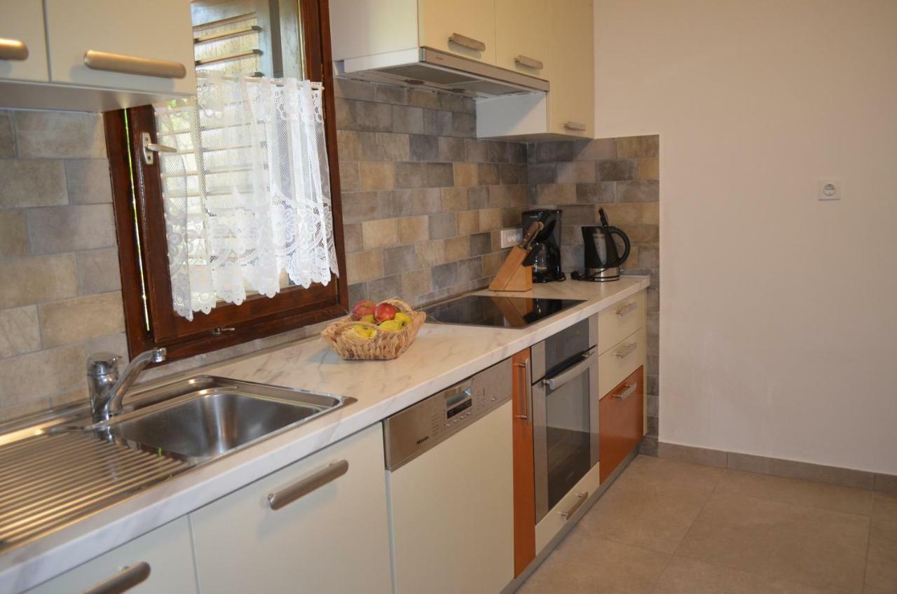 Apartments Mare Malinska Zewnętrze zdjęcie